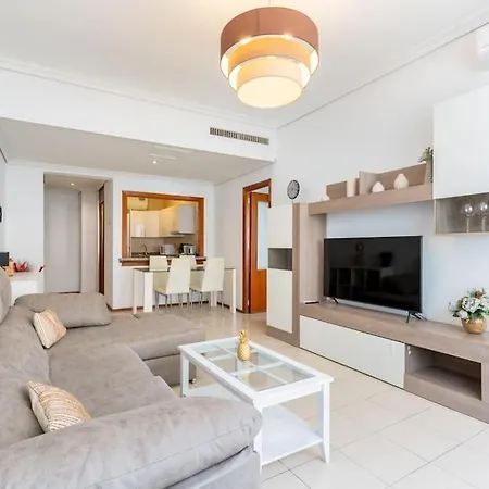 Mv Brand New Downtown Martinvilla Appartement